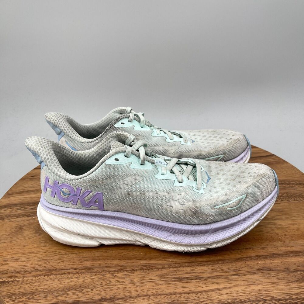 Hoka One One Clifton 9 Shoes Womens Size 9 B Green Running Comfort Walking Gym